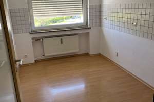  4 Zimmer in Regensburg  – Die vollständige Adresse der Immobilie erhältst du vom Anbieter., 93049 Westenviertel, Regensburg – Vorschaubild 3