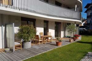 Stilvolle 2-Zimmer EG Wohnung mit Einbauküche, Terrasse und Garten in Bad Tölz