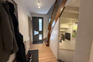 EINFAMILIENWOHNHAUS 
MIT GARAGE IN HOPFACH
VOLLSTÄNDIG RENOVIERT – Die vollständige Adresse der Immobilie erhältst du vom Anbieter., 74549 Wolpertshausen – Vorschaubild 9