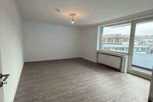 3-Zimmer-Wohnung mit Balkon in Wuppertal-Oberbarmen (Erstbezug nach Sanierung) – Brändströmstraße 4, 42275 Wuppertal – Vorschaubild 4