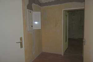 **WUPPERTAL-ZOOVIERTEL** APPARTEMENT 2 ZIMMER, KÜCHE, DIELE, BAD IM 2. OG. ZUM SELBST TAPEZIEREN – Tiergartenstraße 261, 42117 Elberfeld West, Wuppertal – Vorschaubild 6