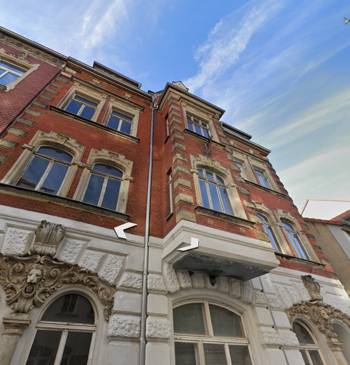 Charmantes Mehrfamilienhaus mit Denkmalfassade in bester Lage, Altenburger Land Kreis – Bild 1