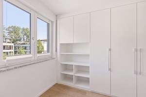 zeitlose Eleganz nahe der Isar - stilvolle 3 Zimmer Wohnung mit zwei Bädern – Die vollständige Adresse der Immobilie erhältst du vom Anbieter., 81925 Oberföhring, München – Vorschaubild 13