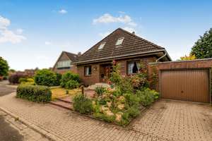 Familienglück mit Wintergarten, Vollkeller und großem Potenzial in ruhiger Wohnlage