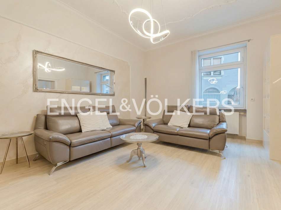 Wohnzimmer mit direktem Zug...