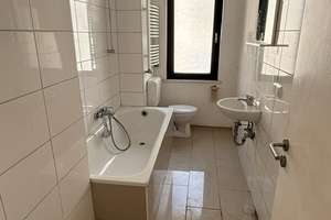4 Zimmerwohnung mit Balkon