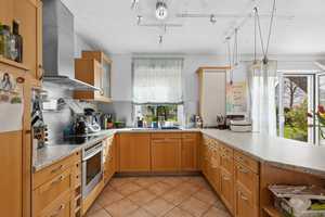 Einzigartig & Energieeffizient!
Einfamilienhaus mit Praxis und idyllischem Garten in ruhiger Lage! – Straubing-Bogen (Kreis) – Vorschaubild 14