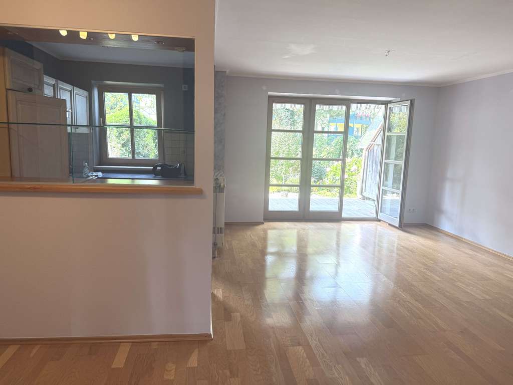 Immobilie in Prien am Chiemsee - Herrliche 2-Zimmer-Wohnung mit Terrasse und weiterem Potential im Souterrain - Bild 4