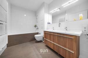 PENTHOUSE-PRIVILEG ÜBER DEN DÄCHERN RIEDBERGS – 110 m² mit 3 Schlafzimmern am Riedberg-Zentrum! – 60438 Kalbach-Riedberg, Frankfurt am Main – Vorschaubild 7