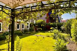 Einmalige Gelegenheit: Ruhiges Stadthaus mit traumhaftem Garten auf der Holtenauer – Holtenauer Straße 61, 24105 Brunswik, Kiel – Vorschaubild 3