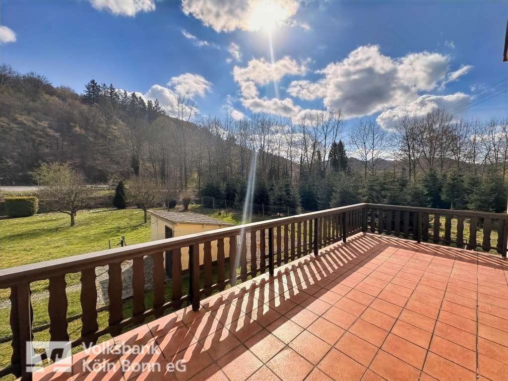 Immobilie in Eitorf - Eitorf - gepflegtes Zweifamilienhaus mit viel Platz - Bild 3