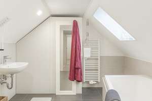 Property thumbnail 12