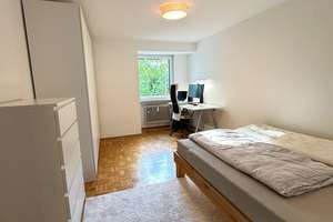 Bezugsfreie 2-Zimmer-Wohnung mit renoviertem Balkon & Fenster in Berg am Laim - provisionsfrei – Dornbergstraße 37, 81673 Echarding, München – Vorschaubild 2
