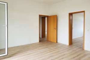Mit Video: Viel Platz in 2 Zimmern mit großer Küche und Balkon! – Otto-Richter-Straße 45, 39116 Sudenburg, Magdeburg – Vorschaubild 8
