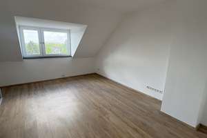 3-Zimmer-Wohnung Dachgeschoss in Düsseldorf-Ludenberg – Ludenbergerstrasse 45, 40629 Ludenberg, Düsseldorf – Vorschaubild 3