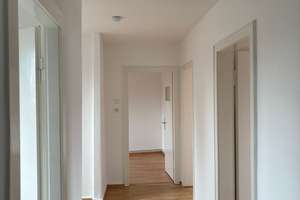 Helle Dachgeschosswohnung mit perfekter Raumaufteilung – Hebbelstraße 15, 30177 List, Hannover – Vorschaubild 1