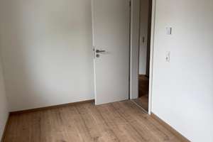 Neubau Erstbezug! moderne DHH mit EBK in Erding – Die vollständige Adresse der Immobilie erhältst du vom Anbieter., 85435 Erding – Vorschaubild 7