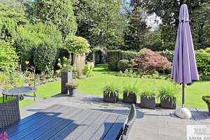 Mehrgenerationenhaus in Düsseldorf Hassels mit 4 Einheiten, Garten und viel Platz