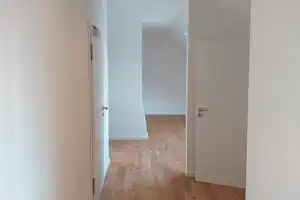 Nürnberg Altstadt: in 2019 neu ausgebaute top 3-Zimmer DG-Wohnung, Dachloggia, Kochinsel, Parkett – Nürnberg – Vorschaubild 15