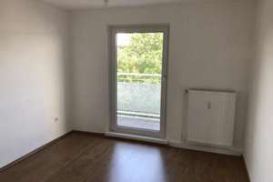 Zuhause mit 3 Zimmern und zwei Balkonen in Duisburg – Lambarenestr. 55, 47249 Buchholz, Duisburg – Vorschaubild 4