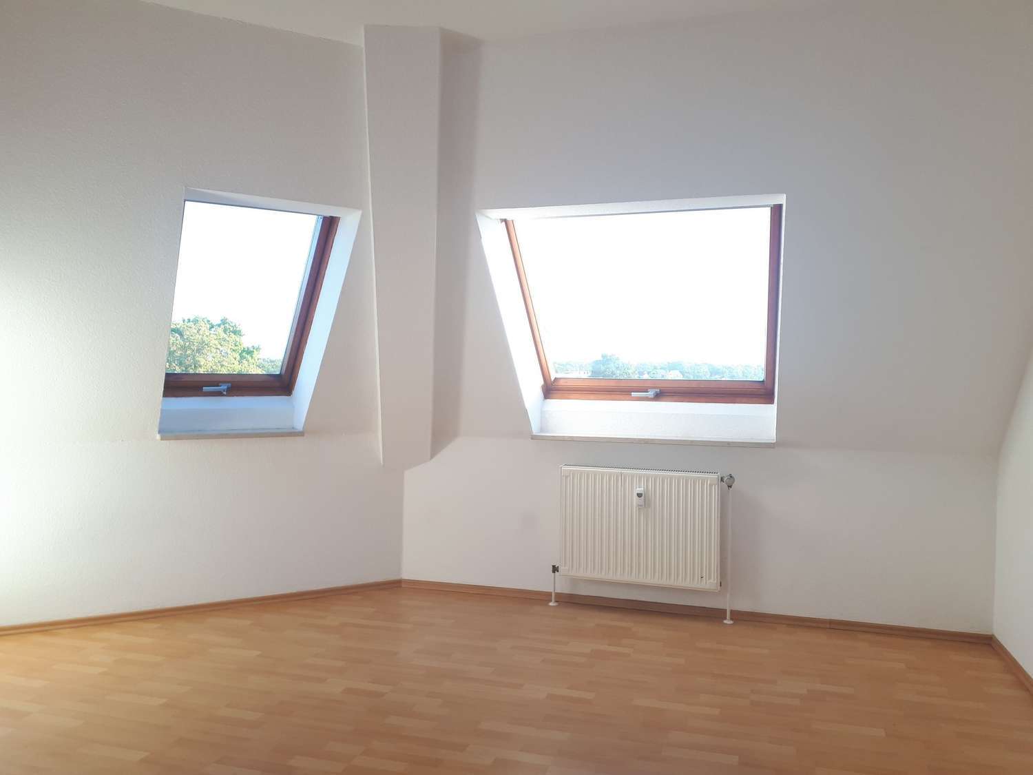 Immobilie in Bad Langensalza - vermietete 3-Zimmer-Dachgeschosswohnung in gepflegtem Mehrfamilienhaus - Bild 4