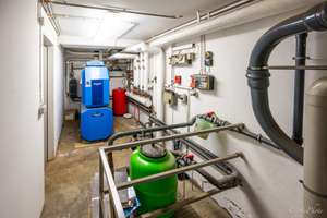 Repräsentative Immobilie:vermietete Praxis und großzügige Wohnung auf 2 Etagen.Sauna,Pool,Balkone – Die vollständige Adresse der Immobilie erhältst du vom Anbieter., 38350 Helmstedt – Vorschaubild 31