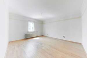 Großzügige 4-Zimmer-Altbauwohnung im denkmalgeschützten Wohnhaus – Die vollständige Adresse der Immobilie erhältst du vom Anbieter., 70182 Heusteigviertel, Stuttgart – Vorschaubild 4