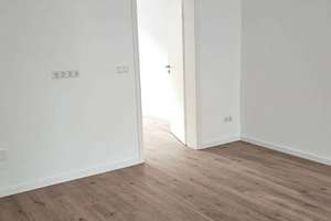 ++++TRAUMWOHNUNG+3 RAUM MIT BALKON+BAD M. BADEWANNE+FBH+LIFT++UVM.+++ – 4277 Connewitz, Leipzig – Vorschaubild 6