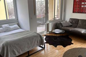 Möbliertes 1-Zimmer Apartment mit Balkon & TG-Stellplatz – All-In in Sendling