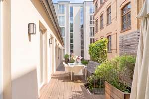 Oase mitten in der Stadt – einzigartige Remise für Wohnen & Arbeiten – Die vollständige Adresse der Immobilie erhältst du vom Anbieter., 10119 Prenzlauer Berg, Berlin – Vorschaubild 5