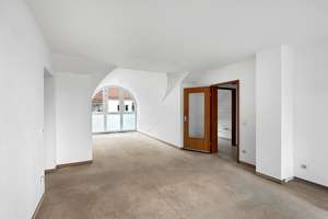 Helle 3-Zi-DG-Whg mit Süd-West-Loggia für Selbstnutzer und Anleger – Die vollständige Adresse der Immobilie erhältst du vom Anbieter., 90480 Gleißhammer, Nürnberg – Vorschaubild 6