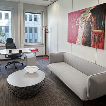 Wunderschön eingerichtete Büroräume für 4 Personen in Spaces Kaiserswerther Straße