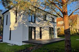 Erstbezug: Exklusive Neubau-Villa in Schlachtensee – Modernes Wohnen in Bestlage – Die vollständige Adresse der Immobilie erhältst du vom Anbieter., 14129 Zehlendorf, Berlin – Vorschaubild 2