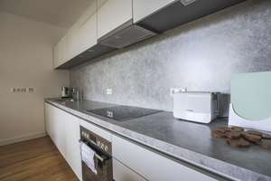 Vollmöblierte, neuwertige 2-Zimmer-Wohnung mit EBK und Balkon in Wilmersdorf, Berlin – Brandenburgische Straße 54a, 10707 Wilmersdorf, Berlin – Vorschaubild 3
