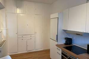 WG-Zimmer ++ Zentralgelegen nähe Campus + mit einem Billiardtisch – Weinsberger Straße 33, 74072 Heilbronn, Heilbronn – Vorschaubild 3