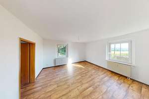 Ländlich gelegene 3-Raum-Wohnung mit Tageslichtbad – Landgraben 9, 9224 Mittelbach, Chemnitz – Vorschaubild 6