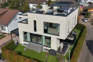 Einzigartig leben im Architektenhaus mit Rooftop-Spa und modernster Technik !