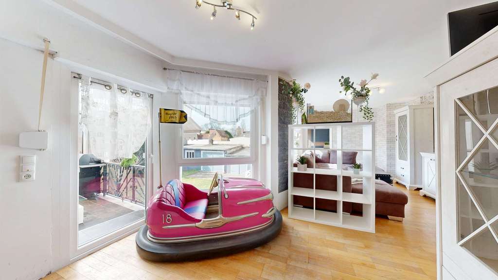 Immobilie in Pegau - Großzügiges Wohnhaus mit Hof, Garagenanlage und Ausbaupotenzial - Bild 2