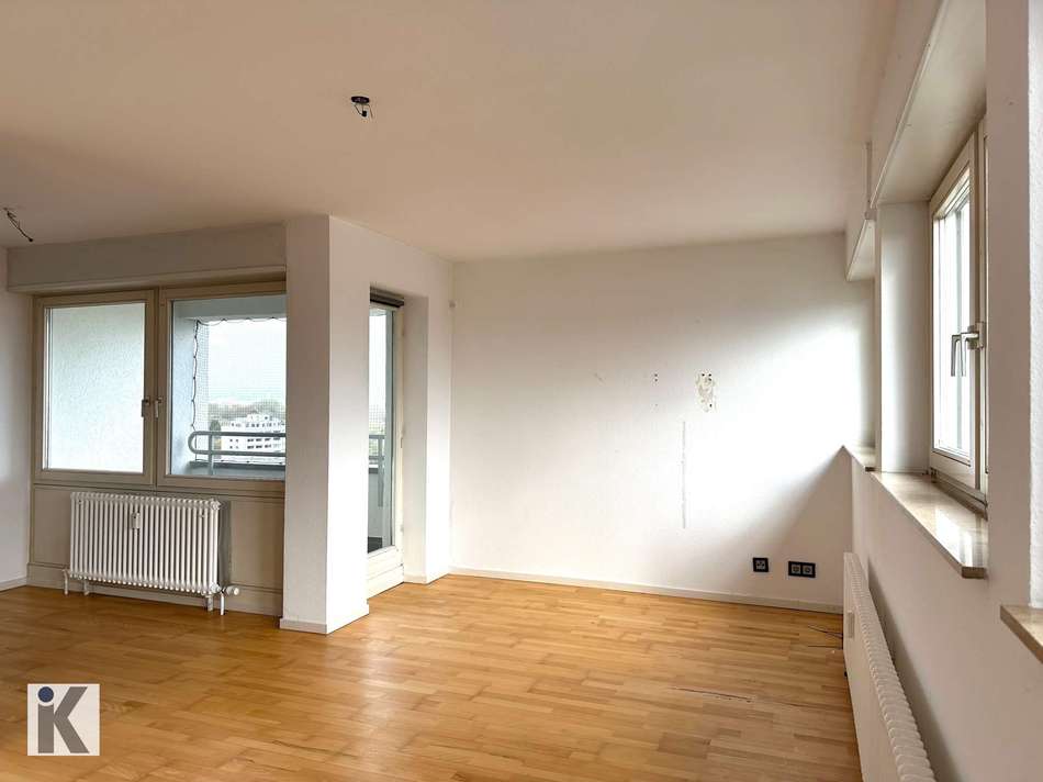 Wohnen.Zugang Loggia