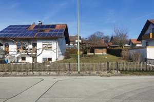 Geräumiges 6-Zimmer Haus in Markt Wald mit Garten