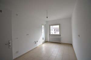 Renoviert! Geräumige 3-Zi-Altbau-Whg mit Balkon in Oberhausen – Langemarktstraße 20, 46045 Altstadt-Mitte, Oberhausen – Vorschaubild 13