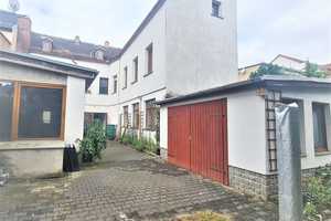 Wohnhaus mit Grundstückseinfahrt, Garage und Garten – Meerane, Zwickau (Kreis), 8393 Zwickau (Kreis) – Vorschaubild 1