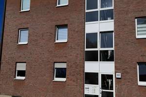 Helle DG Wohnung mit Balkon / 2,5 Zimmer in DU-Obermarxloh – Kampstr. 127, 47166 Obermarxloh, Duisburg – Vorschaubild 2