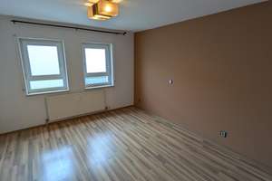 Helle große 3-Zimmer-Wohnung mit Balkon in Neckarsulm-Obereisesheim – Die vollständige Adresse der Immobilie erhältst du vom Anbieter., 74172 Neckarsulm – Vorschaubild 6
