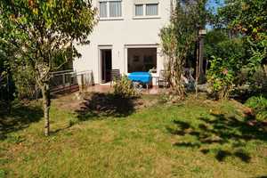 Reihenendhaus mit  Garten und Garage in 63303 Dreieich-Dreieichenhain – Offenbach (Kreis) – Vorschaubild 2