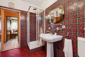 Property thumbnail 13