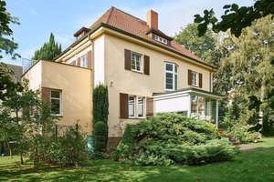 Repräsentative Villa in Taucha zu vermieten – Die vollständige Adresse der Immobilie erhältst du vom Anbieter., 4425 Taucha – Vorschaubild 1