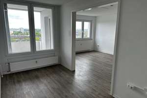 Zum Wohlfühlen: Großzügige 2,5-Zimmer-Wohnung – Korallusring 9, 21109 Wilhelmsburg, Hamburg – Vorschaubild 2