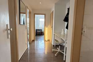 Helle und sanierte 2,5 Zimmer-DG-Wohnung mit Einbauküche *frei ab 01.08.26* – Die vollständige Adresse der Immobilie erhältst du vom Anbieter., 86157 Pfersee-Nord, Augsburg – Vorschaubild 3