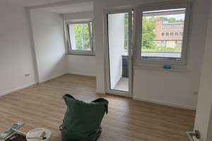 Vollständig renovierte 2-Zi Wohng mit Balkon, zentrale Lage, Nähe Nordpark, Meller Str./Sudbrackstr. – Meller Str. 71, 33613 Mitte, Bielefeld – Vorschaubild 2
